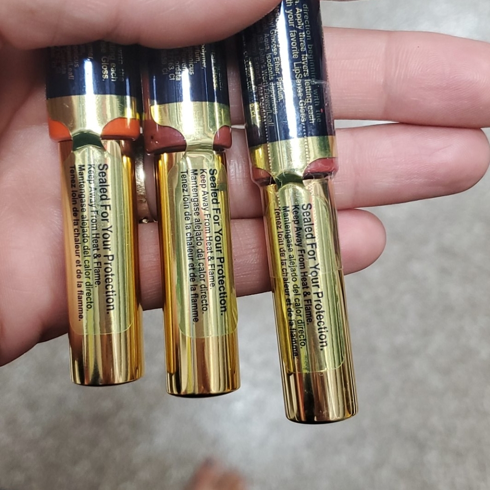 Lipsense - Picture 2 of 3
